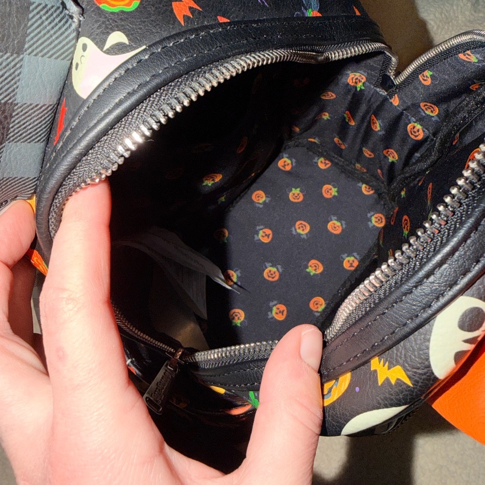 Loungefly Disney Parks Halloween Backpack Minnie Mouse Ears & Bow Leather Bag - Picture 3 of 4